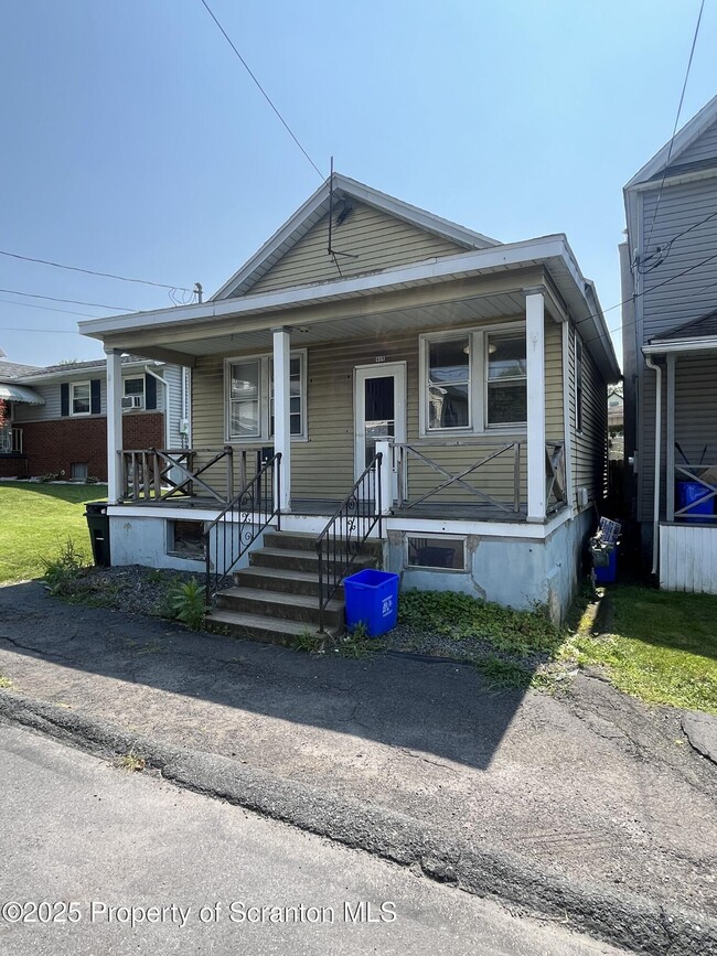 Building Photo - 525 E Lackawanna Ave