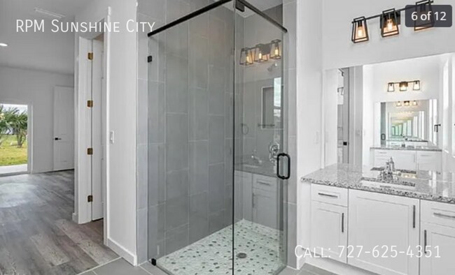 Building Photo - Spacious 4-Bedroom, 3-Bathroom Home in Bea...