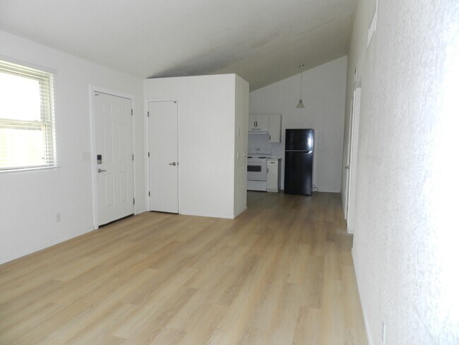 Foto del edificio - 2512 E Eastland St