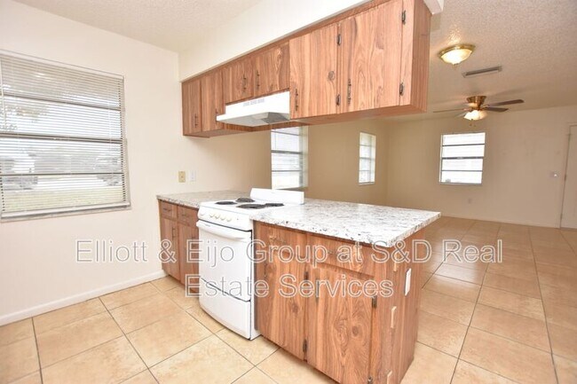 Foto del edificio - 2907 S. Lincoln Ave.