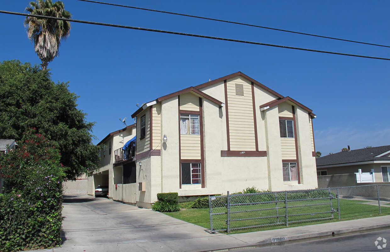 Building Photo - 21809 Verne Ave