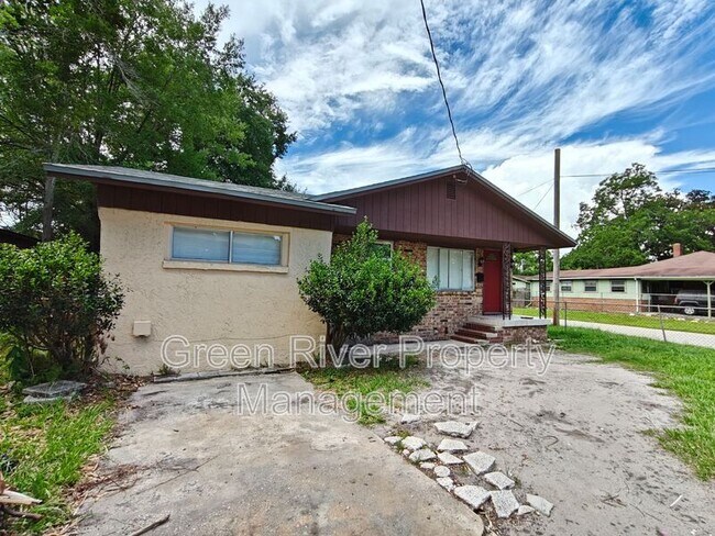 Foto del edificio - 2138 W 17th St