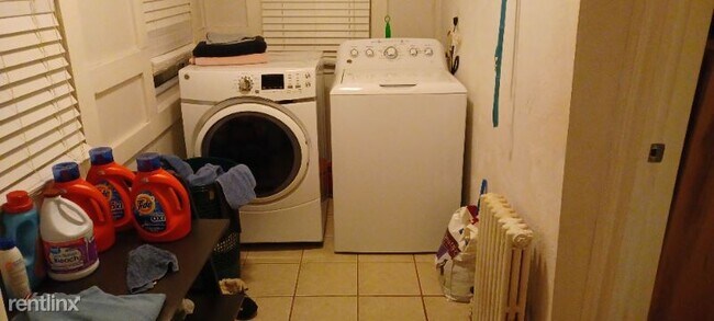 Foto del edificio - 2 br, 1 bath House - 107 shawmut  street
