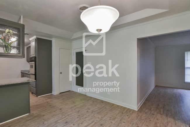 Building Photo - $1799! Lock in your rate with a 2 YEAR LEA...