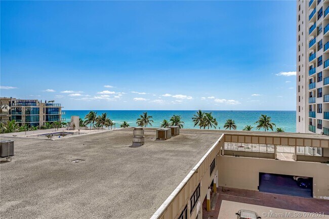 Foto del edificio - 2401 S Ocean Dr
