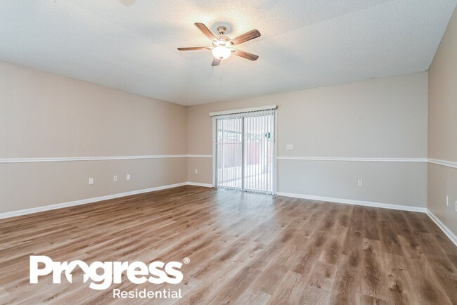 Building Photo - 14414 Woodfield Cir S