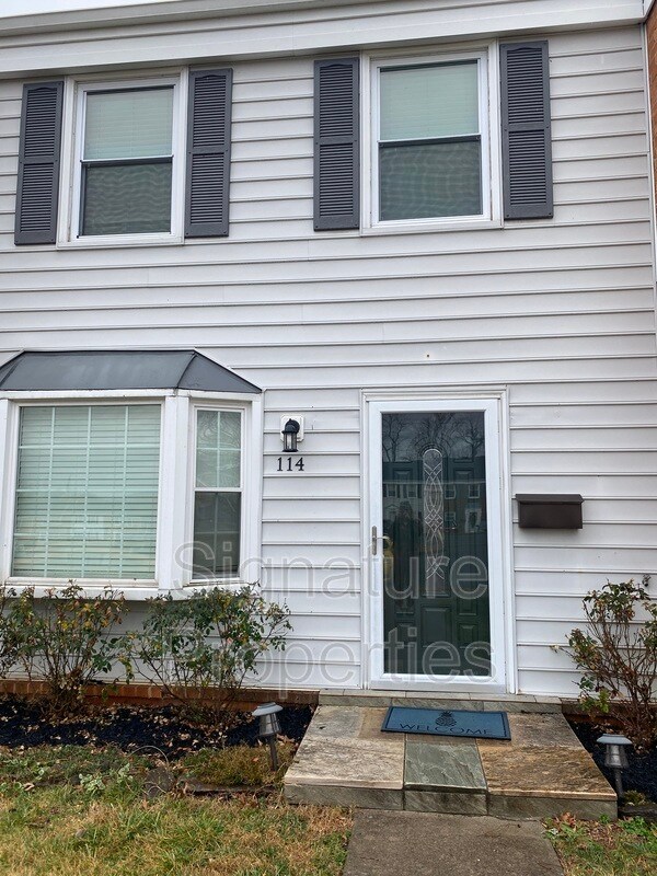 Foto principal - 114 Southampton Dr