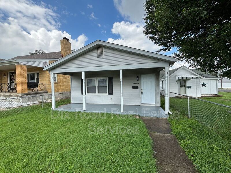 Primary Photo - 1080 Azel Ave