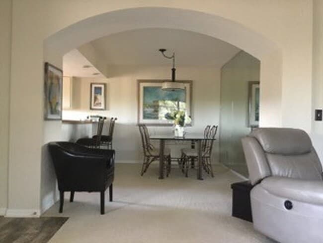 Foto del edificio - Rose Garden Furnished Unit Available May - Nov