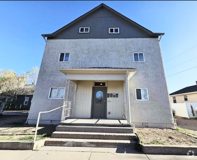 Building Photo - 608 Baystate Ave