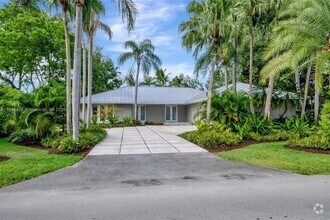 Building Photo - 5765 SW 84th St