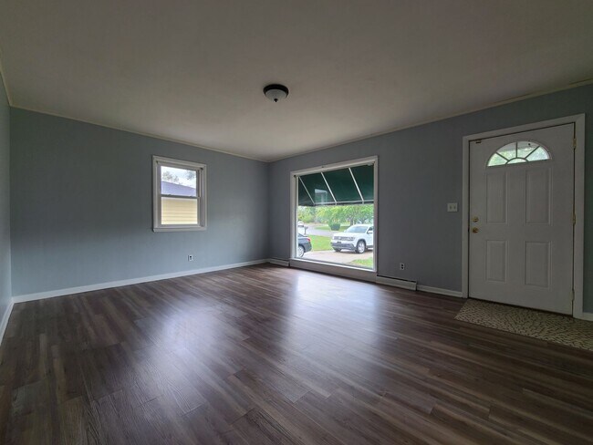 Foto del edificio - Newly Updated 3-Bedroom, 1-Bathroom Home in Benton Harbor