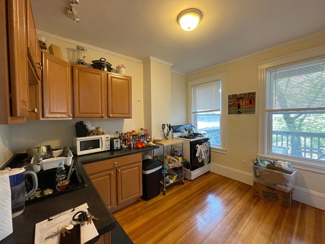 Foto principal - 74 Avon St
