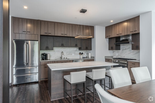 2BR, 2BA - 2,237SF - Kitchen - Ventana Wayzata