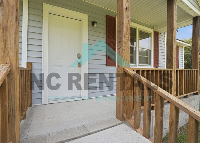 Foto del edificio - 141 Marthas Ln-