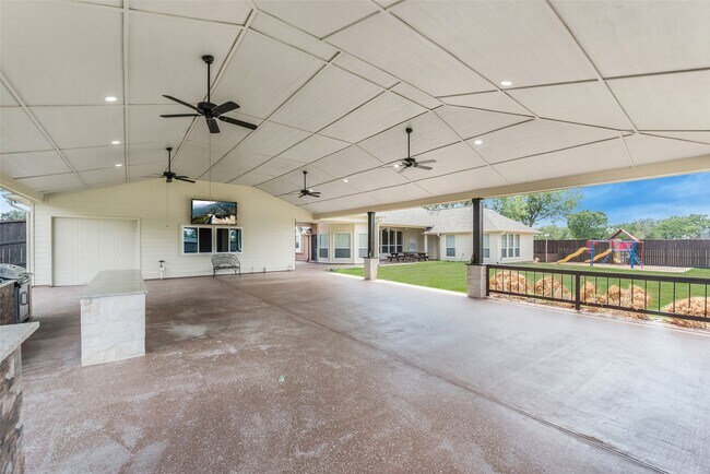 Foto del edificio - 30062 N Fulshear Dr