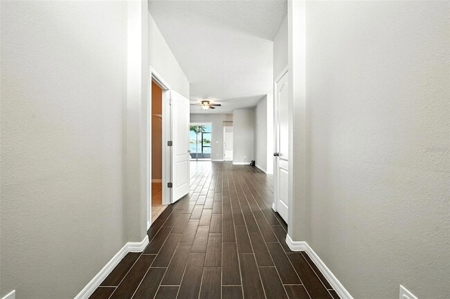 Foto del edificio - 2818 Youngford St