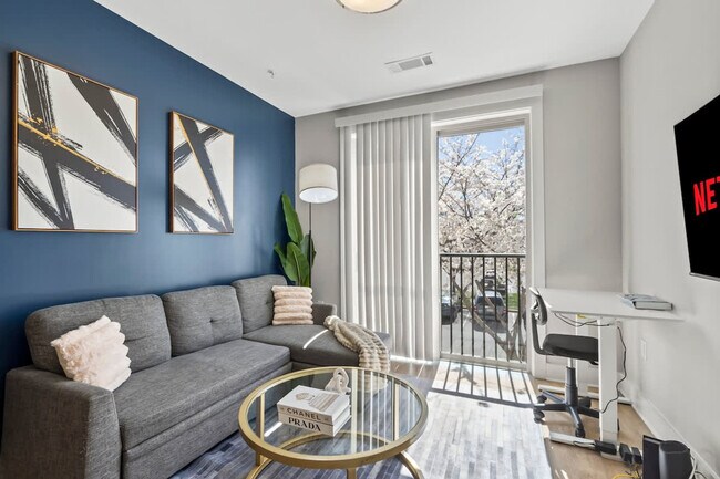 Foto del edificio - 7417 Waverly Walk Ave