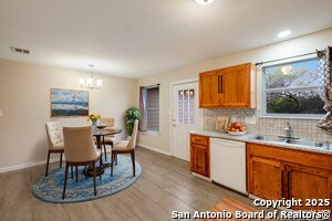Foto del edificio - 2722 Wade St