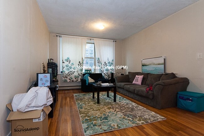 BRIGHTON 2 BED W DISHWASHER AVAILABLE FOR A 9/1 MOVE-IN! GREAT DEAL!! - BRIGHTON 2 BED W DISHWASHER AVAILABLE FOR A 9/1 MOVE-IN!  GREAT DEAL!! House
