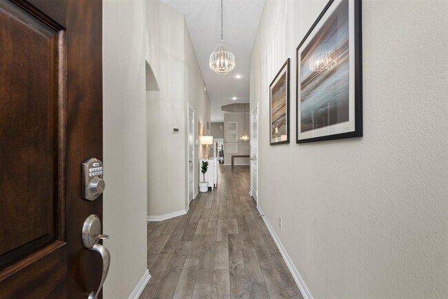 Foto del edificio - 3301 Harmony View Ln