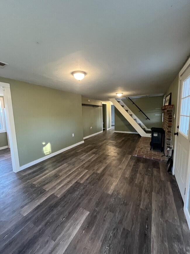 Foto del edificio - 16665 County Rd 3460