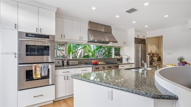 Foto del edificio - 4805 Cherokee Ave