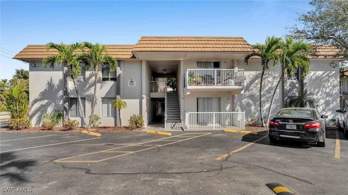 Foto principal - 1830 Maravilla Ave