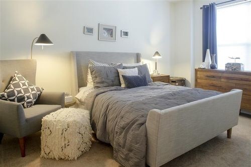 Foto del edificio - 160 Brownstone Way