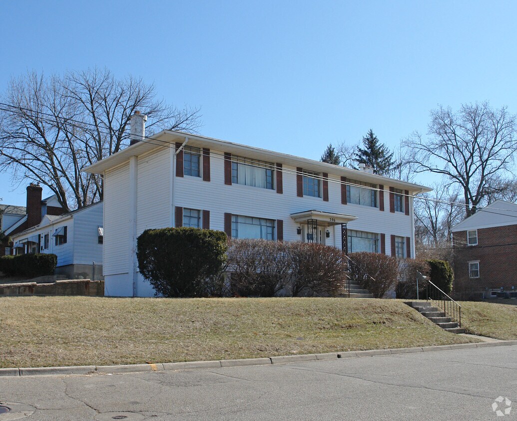 Primary Photo - 306 Firwood Dr