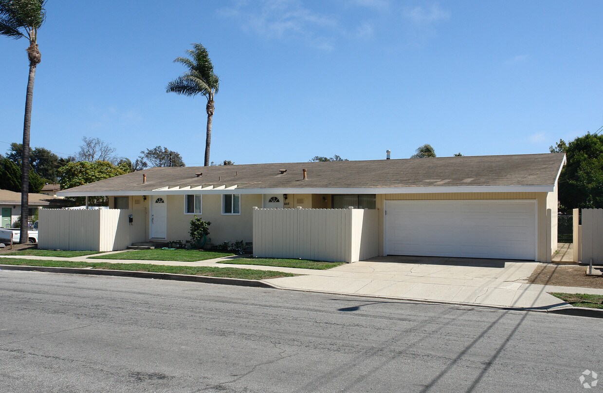 Building Photo - 3312 Armada Dr