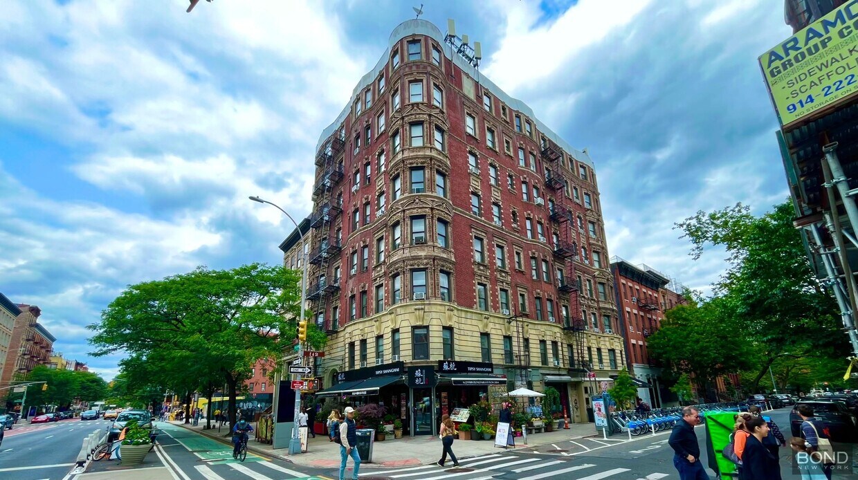Foto principal - 104 Second Avenue