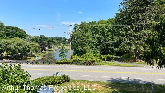 Building Photo - 4 br, 1.5 bath House - 22 Newmarket Rd.