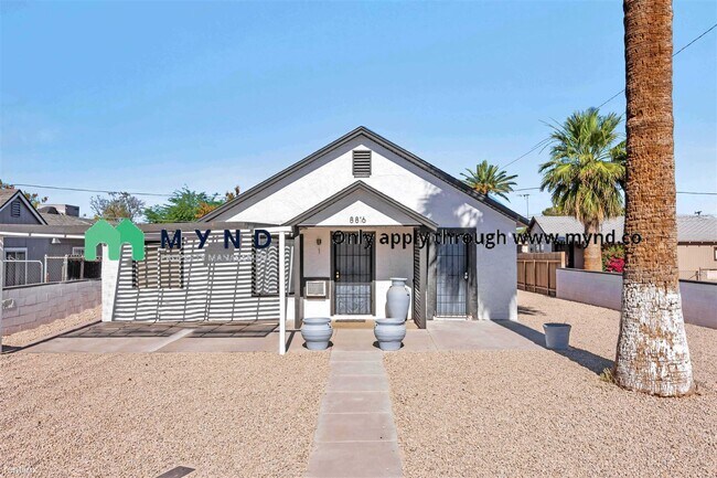 Building Photo - 8816 N 6th Pl