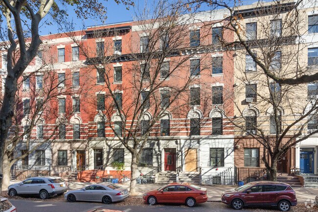 Foto del edificio - 239 W 137th St