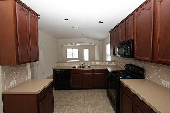 Foto del edificio - 26419 Marble Falls Bend