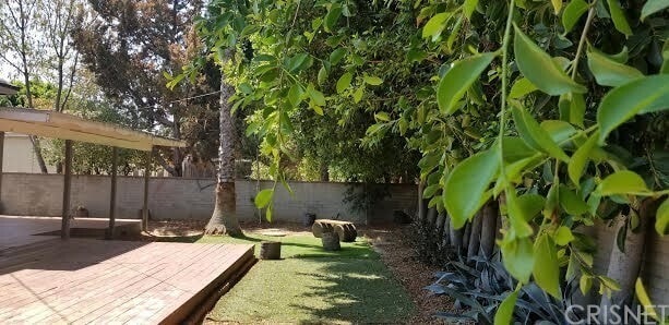 Foto del edificio - Quiet Tarzana Gem – Remodeled 3BR/2BA Home with Gated Entry