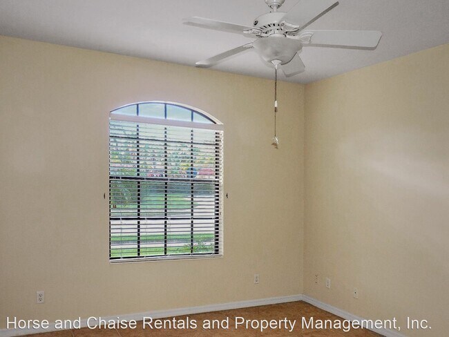 Building Photo - 2001 Batello Dr