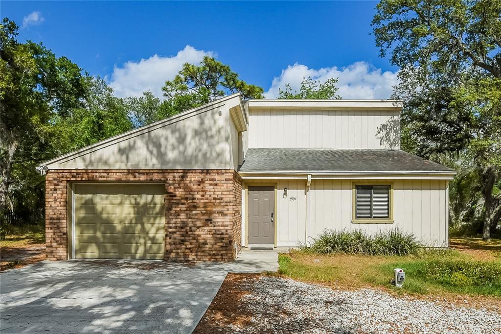 Foto principal - 2997 Moore Dr