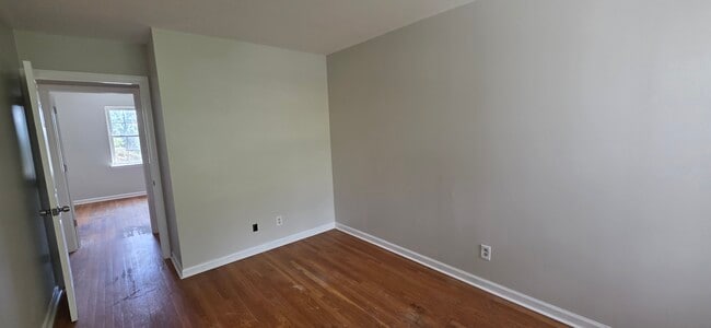 Building Photo - 769 Sylvan Ave