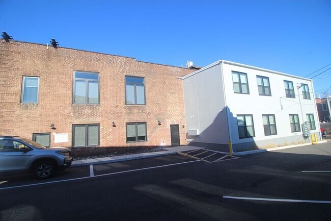 Foto del edificio - 611 Fagley St