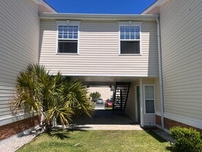 Building Photo - 3806 Maypop Cir