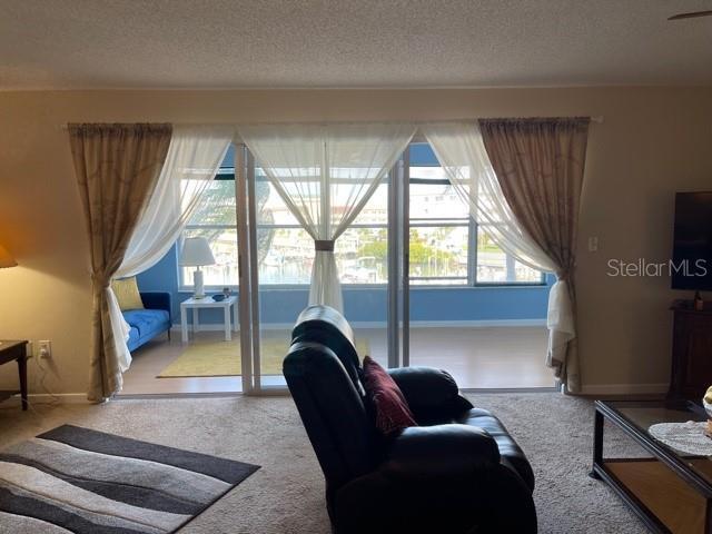 Foto del edificio - 5925 Shore Blvd S