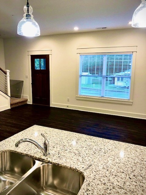 Foto del edificio - 3 BD 3 BA with Bonus Room or 4th Bedroom