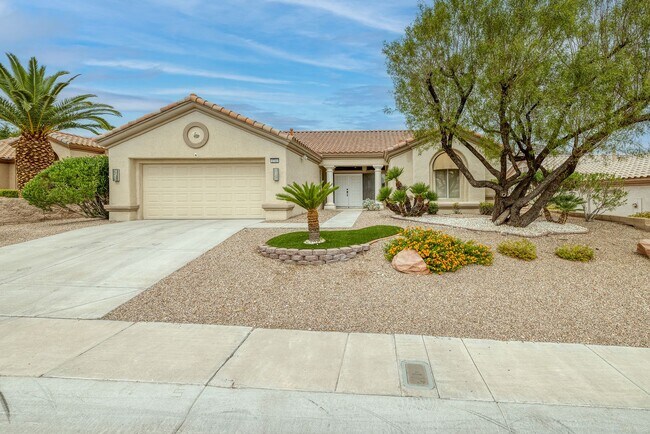 Foto del edificio - Highly Upgraded 55 + Community in Summerlin