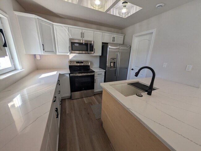 Foto del edificio - Beautiful 3 Beds 2 Baths Home in Richardson!