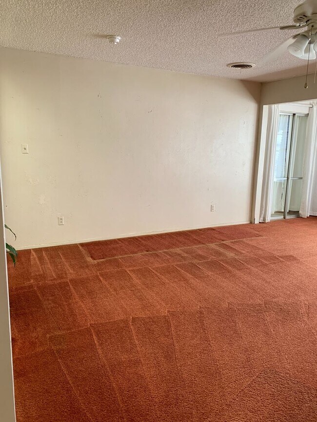 Foto del edificio - 1640 Courtland Cir