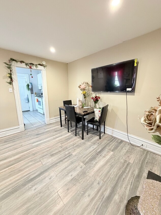 Photo - 818 N 11th St (Reading, PA)