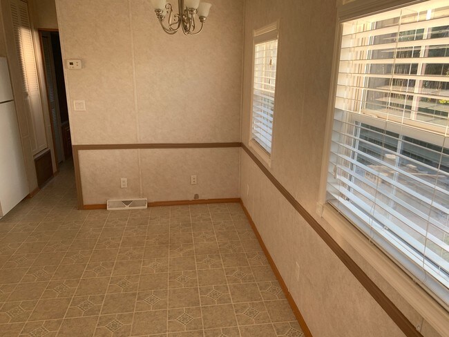 Foto del edificio - 2580 NE Indian River Dr