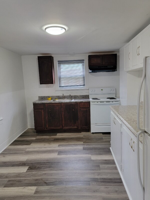 Building Photo - 2803 PA-611